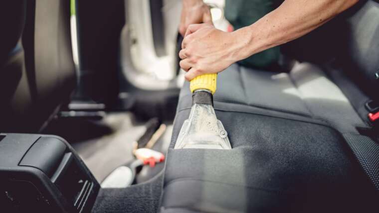 Renove seu carro com a higienização automotiva